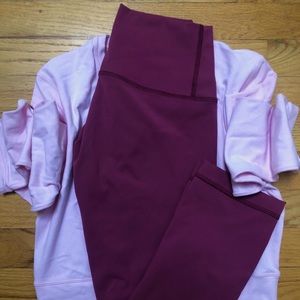 EUC Lululemon Cropped Leggings, Size 6